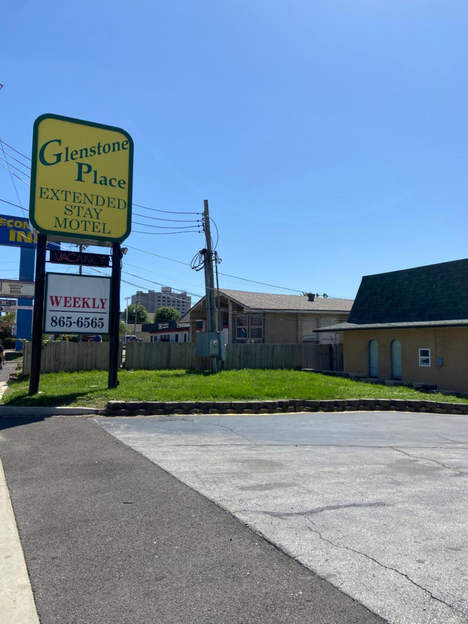 Glenstone Place Extended Stay Motel Спрингфилд Экстерьер фото
